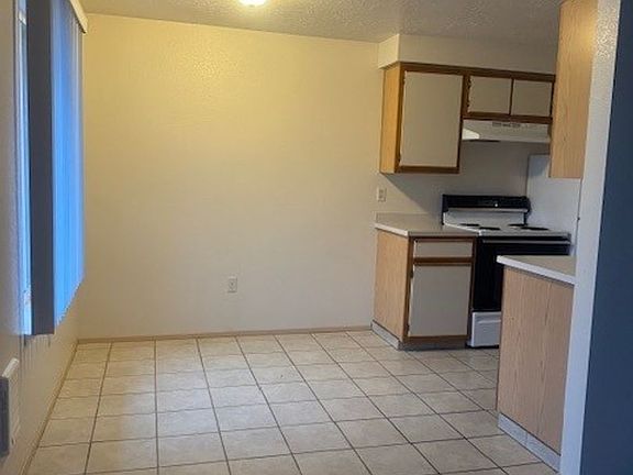 2nd image of 212 Churchdale Ave N #220