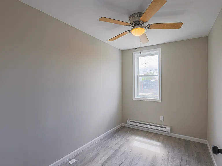 2819 Presbury St — Photo 42