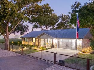 116 E Willow Way, Kerrville, TX 78028