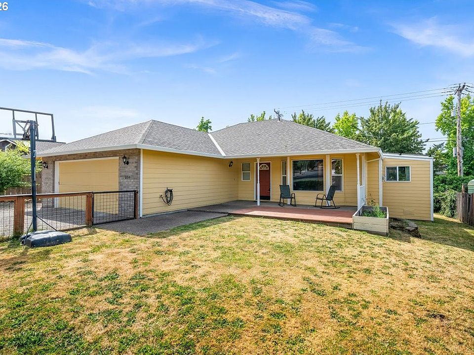 1st image of 250 Forest Pl