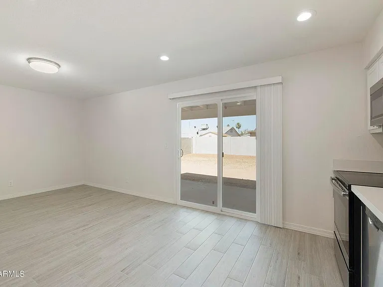 3316 E Helena Dr — Photo 5