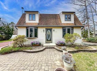 308 E Ridgewood Ave, Galloway, NJ 08205