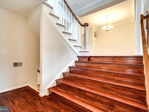 5th image of 6615 Frost Lake Ln