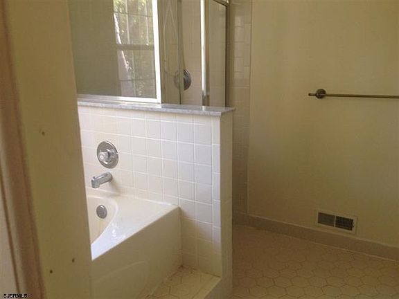 4th image of 99 Cherokee Dr #1107