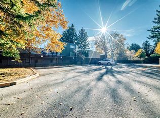 1001 W 68th Ave SW #210, Calgary, AB T2V 4X1