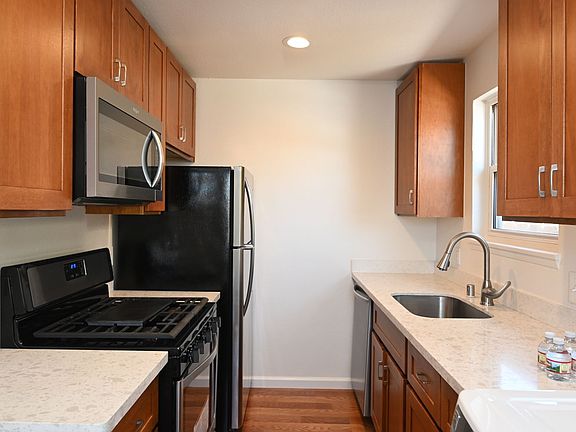 2nd image of 2816 Curtis Ave