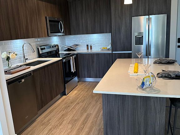 2nd image of 5860 Alcantara Ave #101