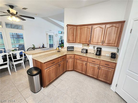 4th image of 670 Montecito Dr