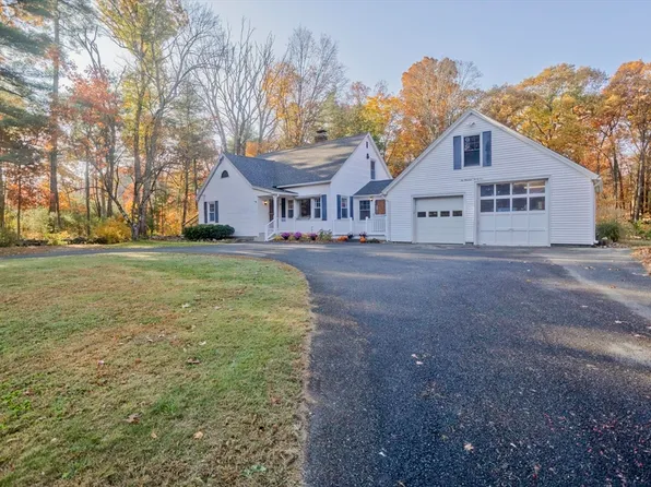 225 State St, Belchertown, MA 01007