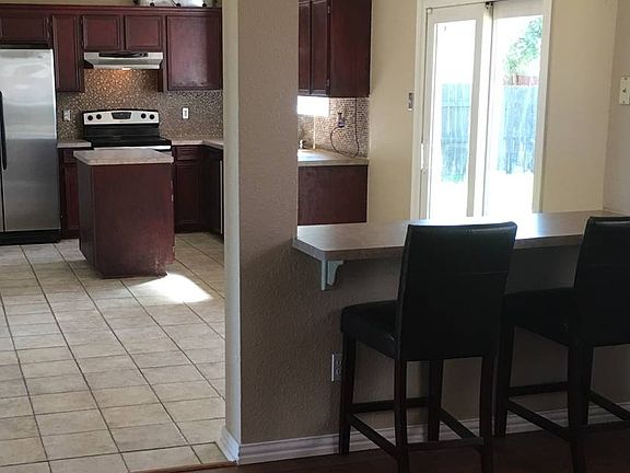 4th image of 4605 Dartmouth Dr