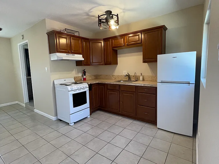 143 N Drexel Ave #1 — Photo 6