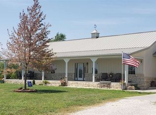 828 Vanday Rd, Winfield, KS 67156