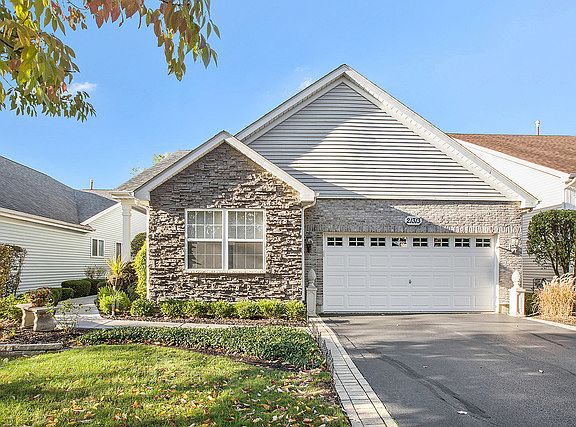 2nd image of 21313 W Redwood Dr