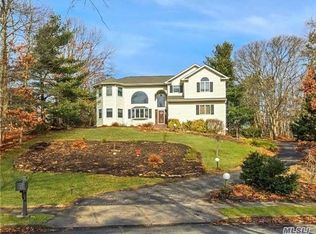 95 Washington Blvd, Commack, NY 11725
