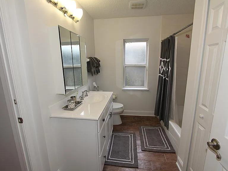 2379 Seminole Rd — Photo 31