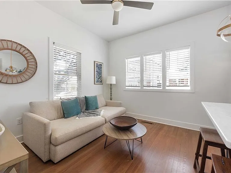 538 Winton Ter NE #B — Photo 8