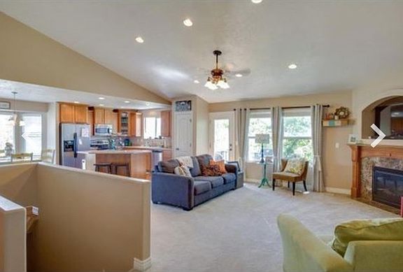 3rd image of 2917 W Shady Bend Ln #1B