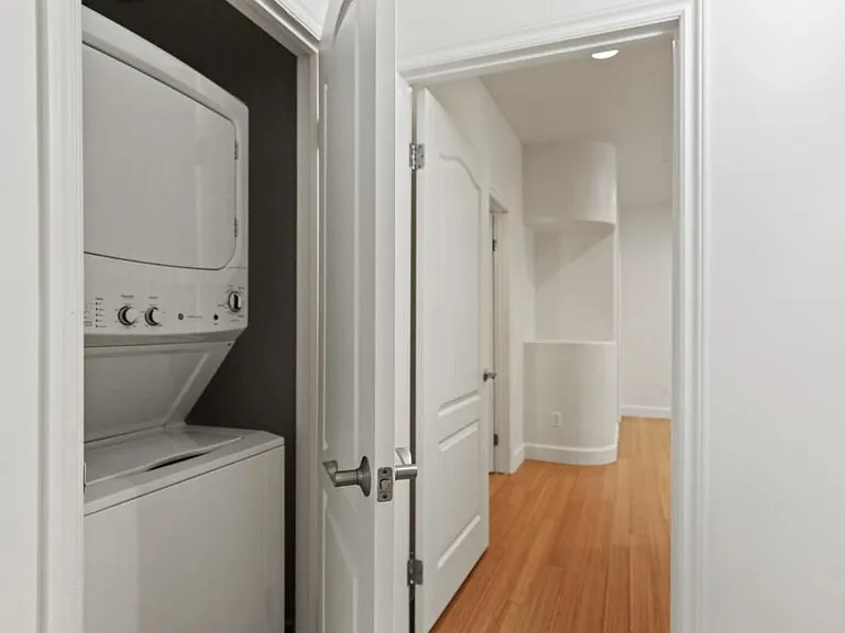 1433 Federal Ave #101 — Photo 15