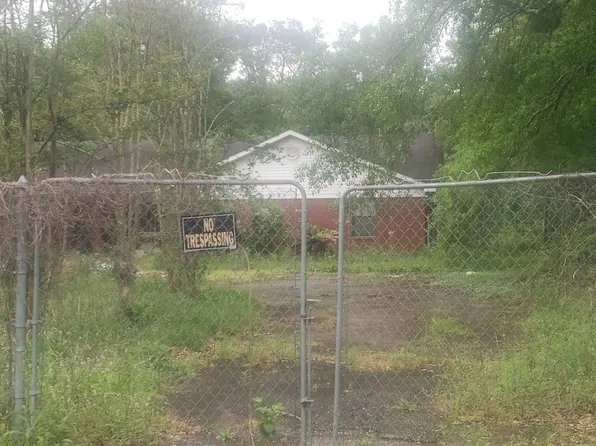 336 N Leeds Ave, Whistler, AL 36612