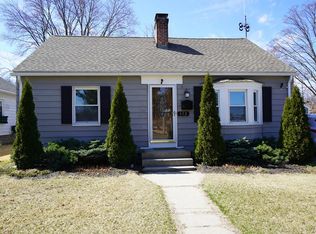 152 Windemere St, Springfield, MA 01104