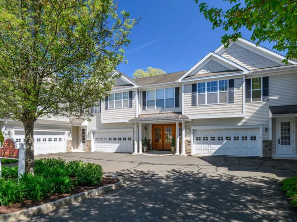 55 Jo Al Court #55, Newtown, CT 06470