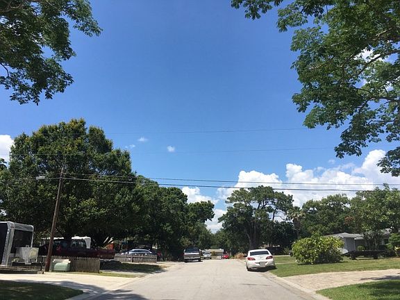 4th image of 6684 27th St N