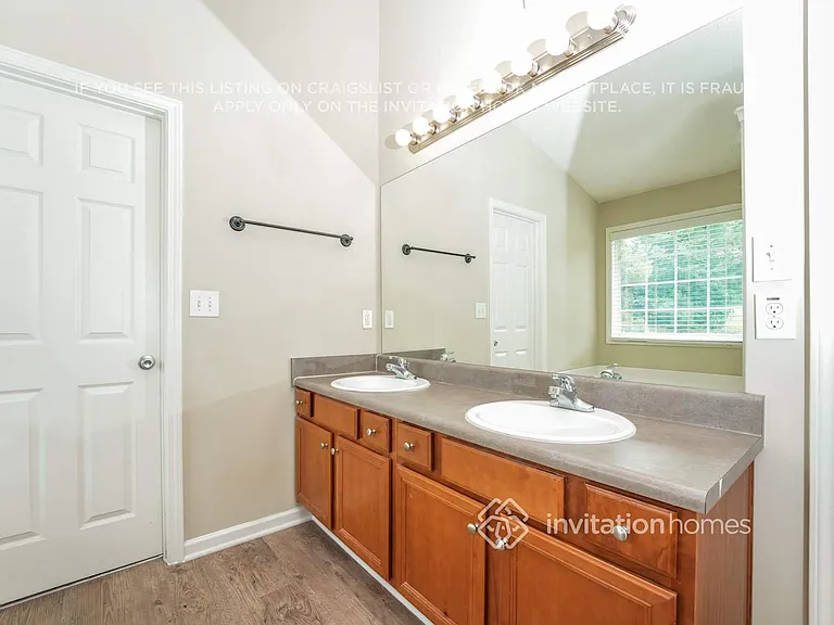 60 Green Gables Dr — Photo 12