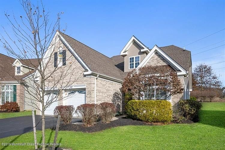 1st image of 49 Jumping Brook Dr