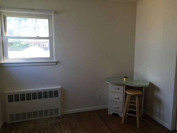 2nd image of 220 Aster St