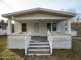 1087 Best Rd, East Greenbush, NY 12061