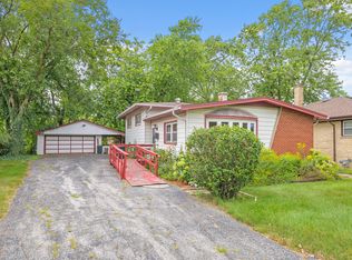 17202 Holmes Ave, Hazel Crest, IL 60429