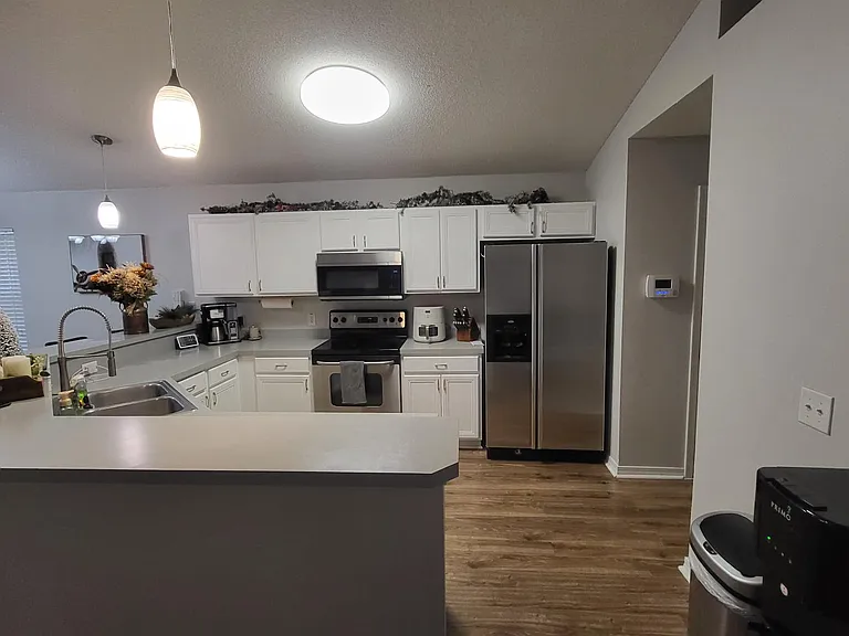 2025 Reserve Blvd — Photo 2