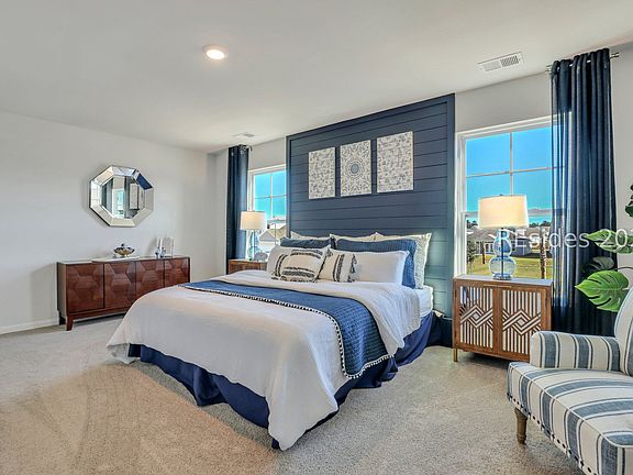 3rd image of 855 Sanctum St