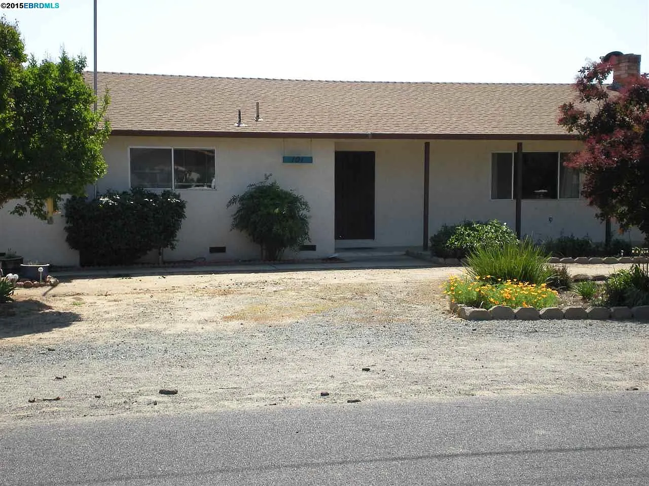 101 De Fremery Dr photo 1