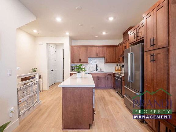 4th image of 850 Verandah Ct
