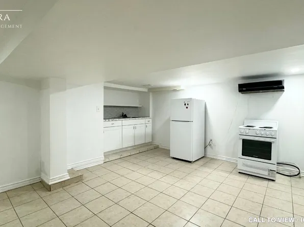 90 Barons Ave N #2, Hamilton, ON L8H 5A4