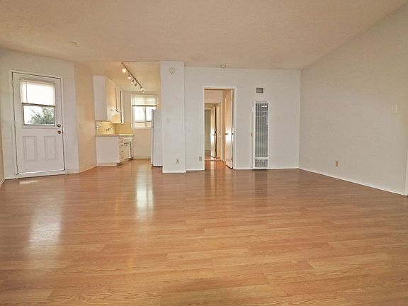 3rd image of 1834 Mission Ave APT 19