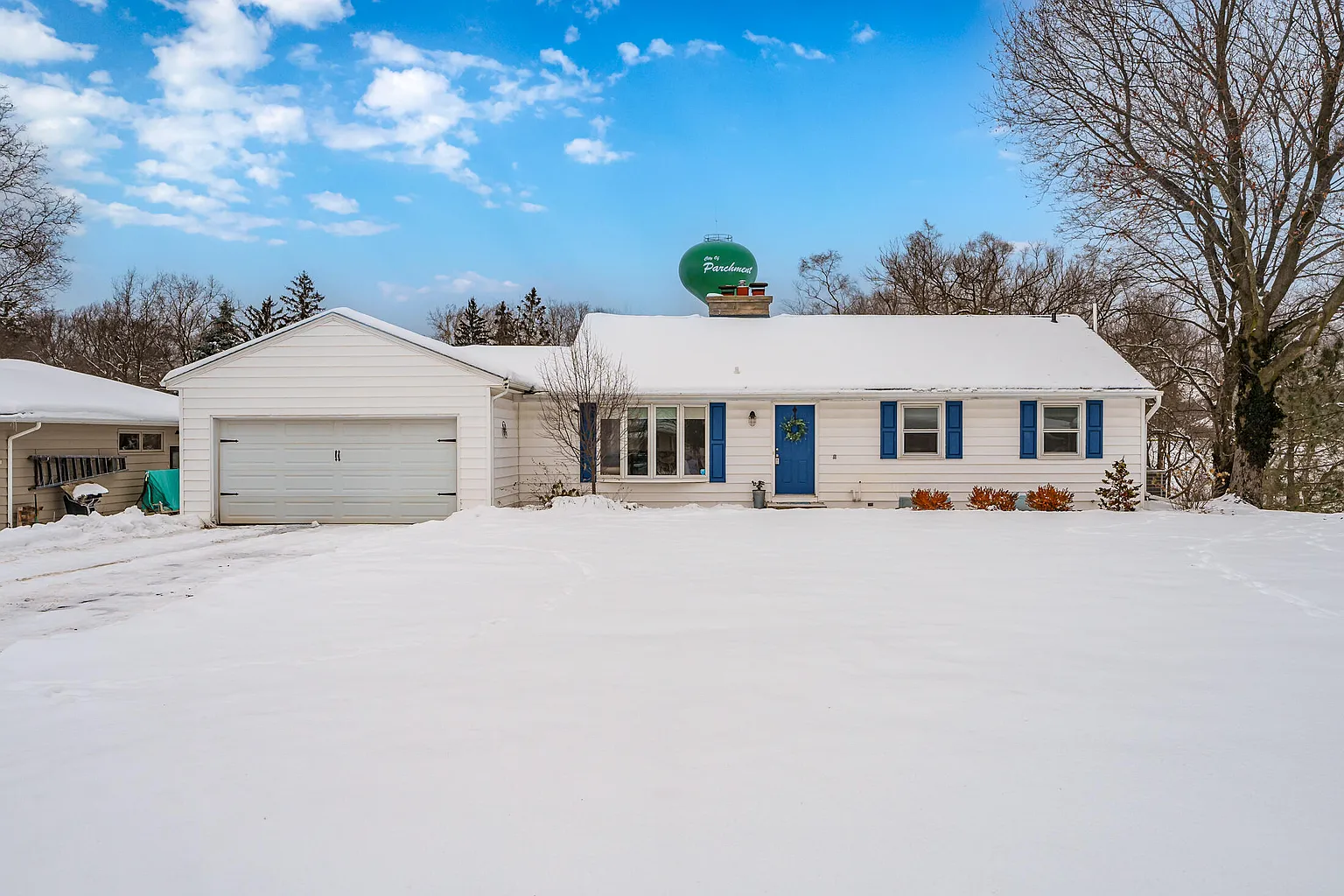 436 Parkdale Blvd photo 1