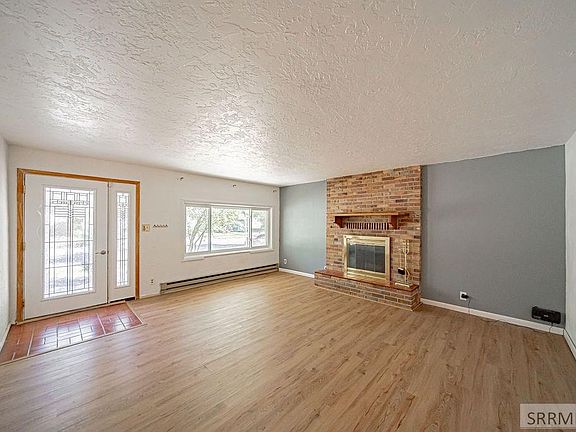 2nd image of 374 3rd St