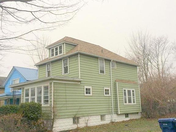 2nd image of 60 Schuele Ave
