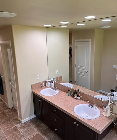 Master bath. Captured by tenant.