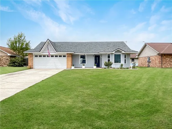 296 Moonraker Dr, Slidell, LA 70458