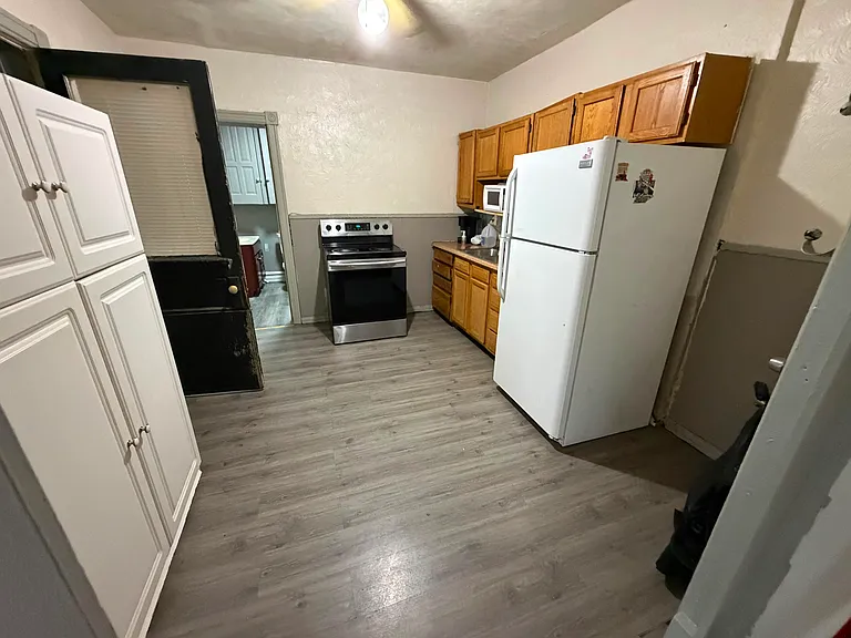 277 E Hickory St #2 — Photo 9