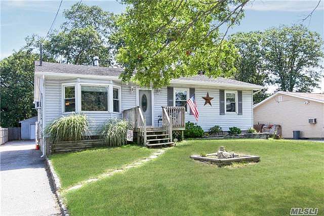 1st image of 25 Lake Dr