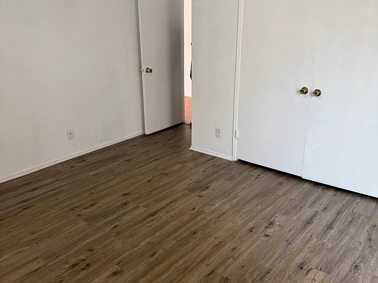 1007 N Mariposa St #C — Photo 9