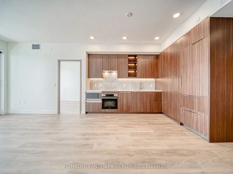 85 McMahon Dr #2809 — Photo 12