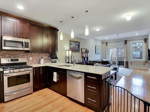 3rd image of 114 Adams St #3