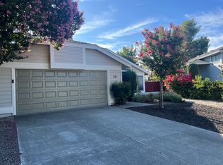 191 Woodstock Cir, Vacaville, CA 95687