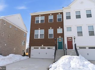 1722 Water Crossing Rd, Pikesville, MD 21208