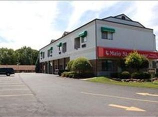 917 W Main St, Sun Prairie, WI 53590